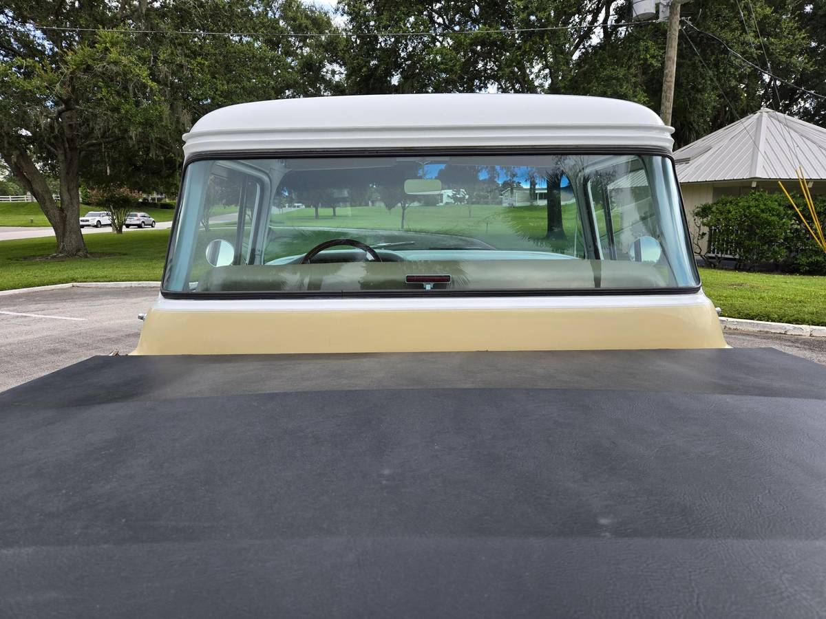 Gmc-100-fleetside-big-back-window-1959-9