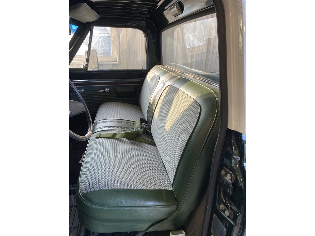Gmc-1500-1971-Green-White-10