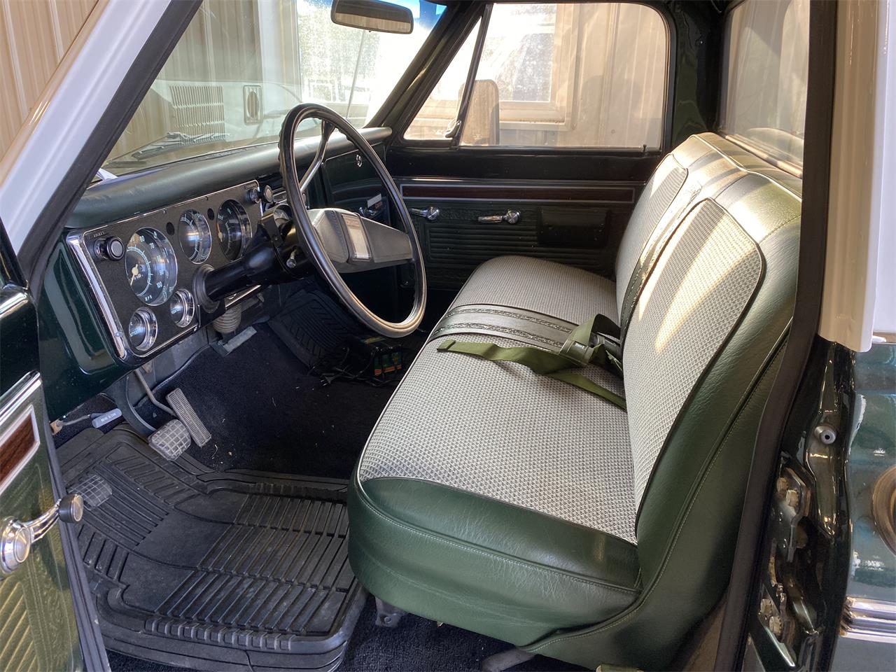 Gmc-1500-1971-Green-White-11