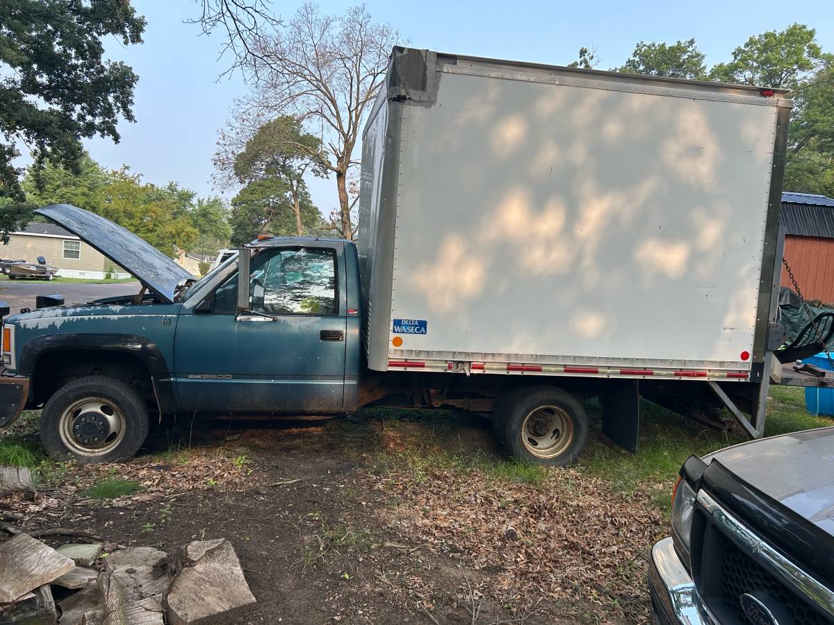 Gmc-1990-blue-3