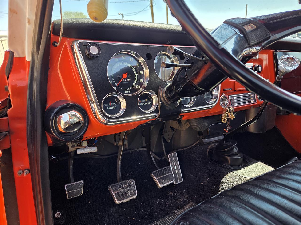 Gmc-2500-sierra-grande-1971-orange-red-white-black-7