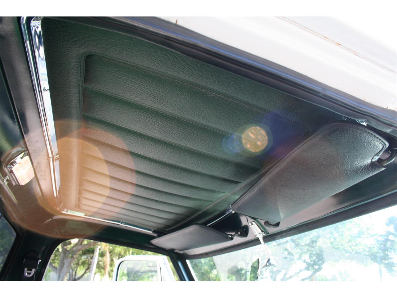 Gmc-34-ton-pickup-1972-Green-Green-14