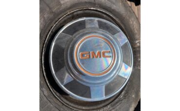 Gmc-3500-1980-2-Tone-Red-17