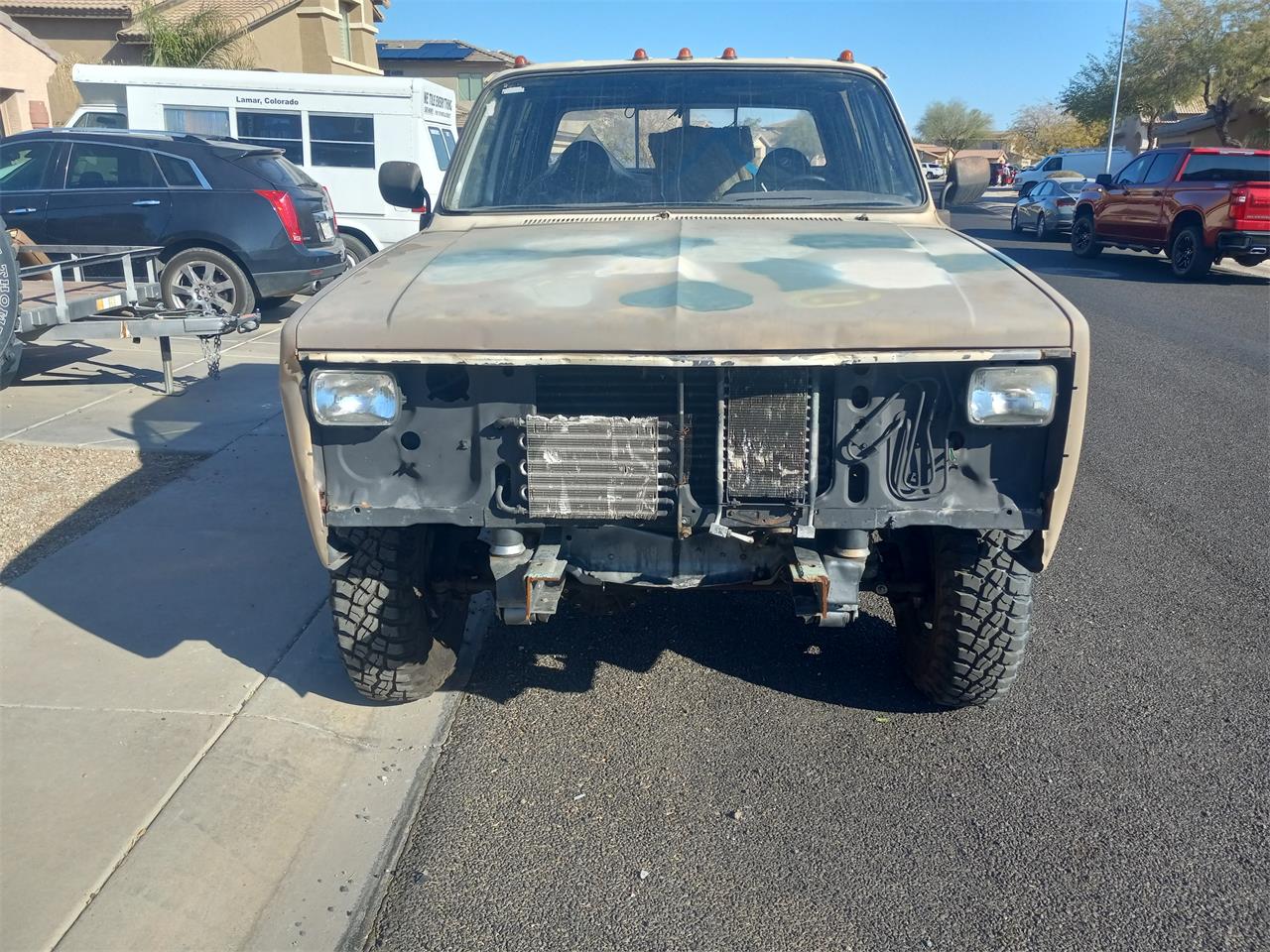Gmc-3500-1982-Tan-Silver-and-black-1