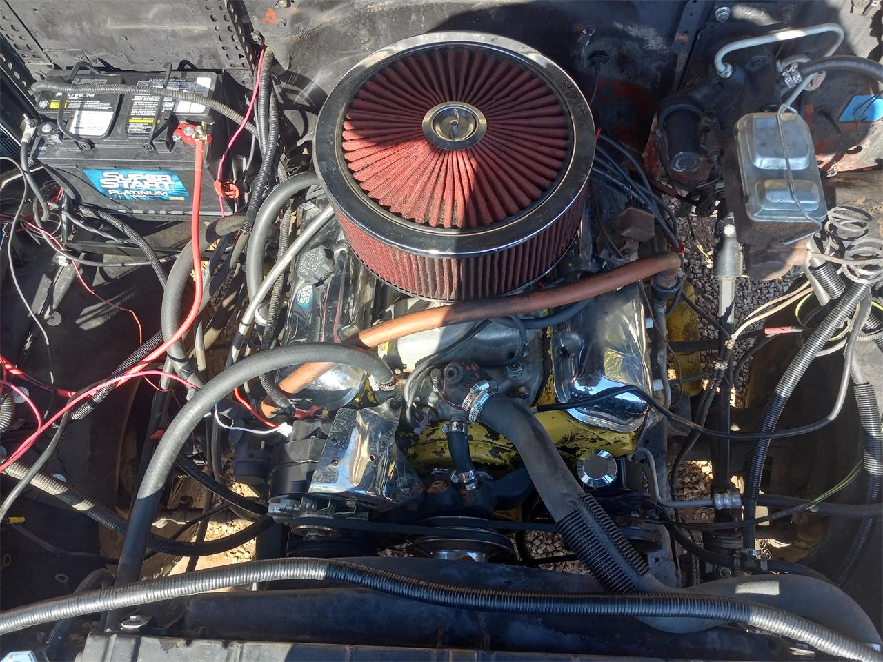 Gmc-3500-1982-Tan-Silver-and-black-12