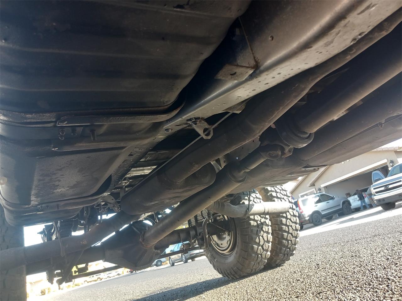 Gmc-3500-1982-Tan-Silver-and-black-6