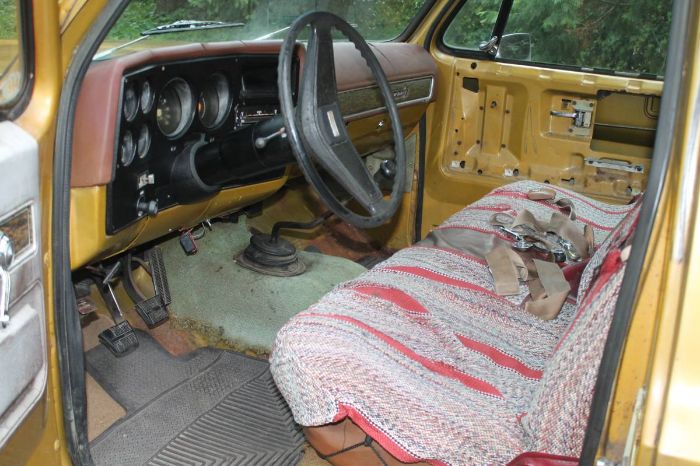 Gmc-C10-1975-Yellow-13