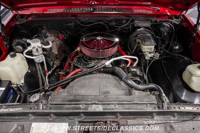 Gmc-C1500-1985-Burgundy-Gray-1