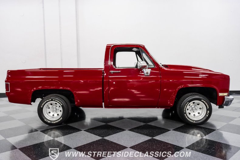Gmc-C1500-1985-Burgundy-Gray-26