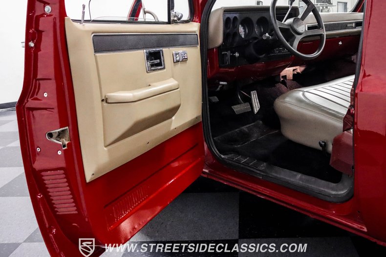 Gmc-C1500-1985-Burgundy-Gray-47