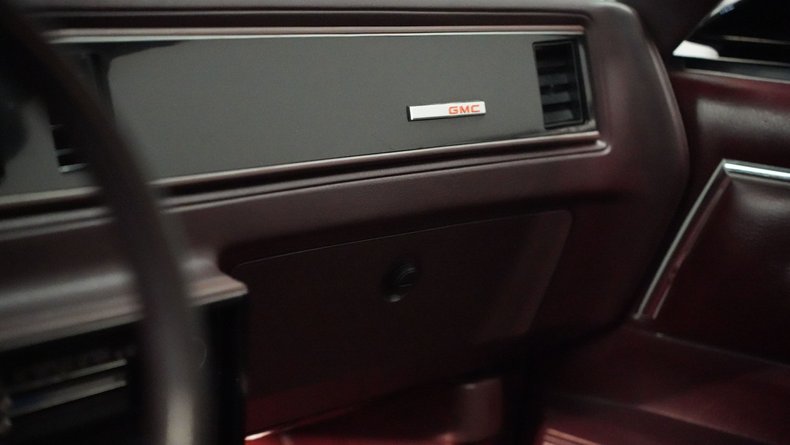 Gmc-Caballero-1986-Black-Burgundy-34