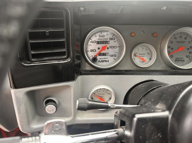 Gmc-Caballero-1986-Red-Gray-15
