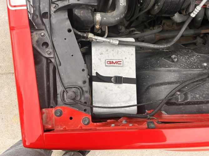 Gmc-Caballero-1986-Red-Gray-5