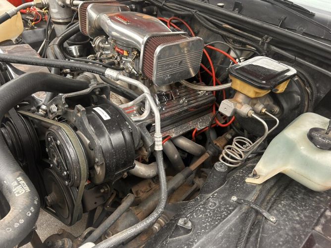 Gmc-Caballero-1986-Red-Gray-7