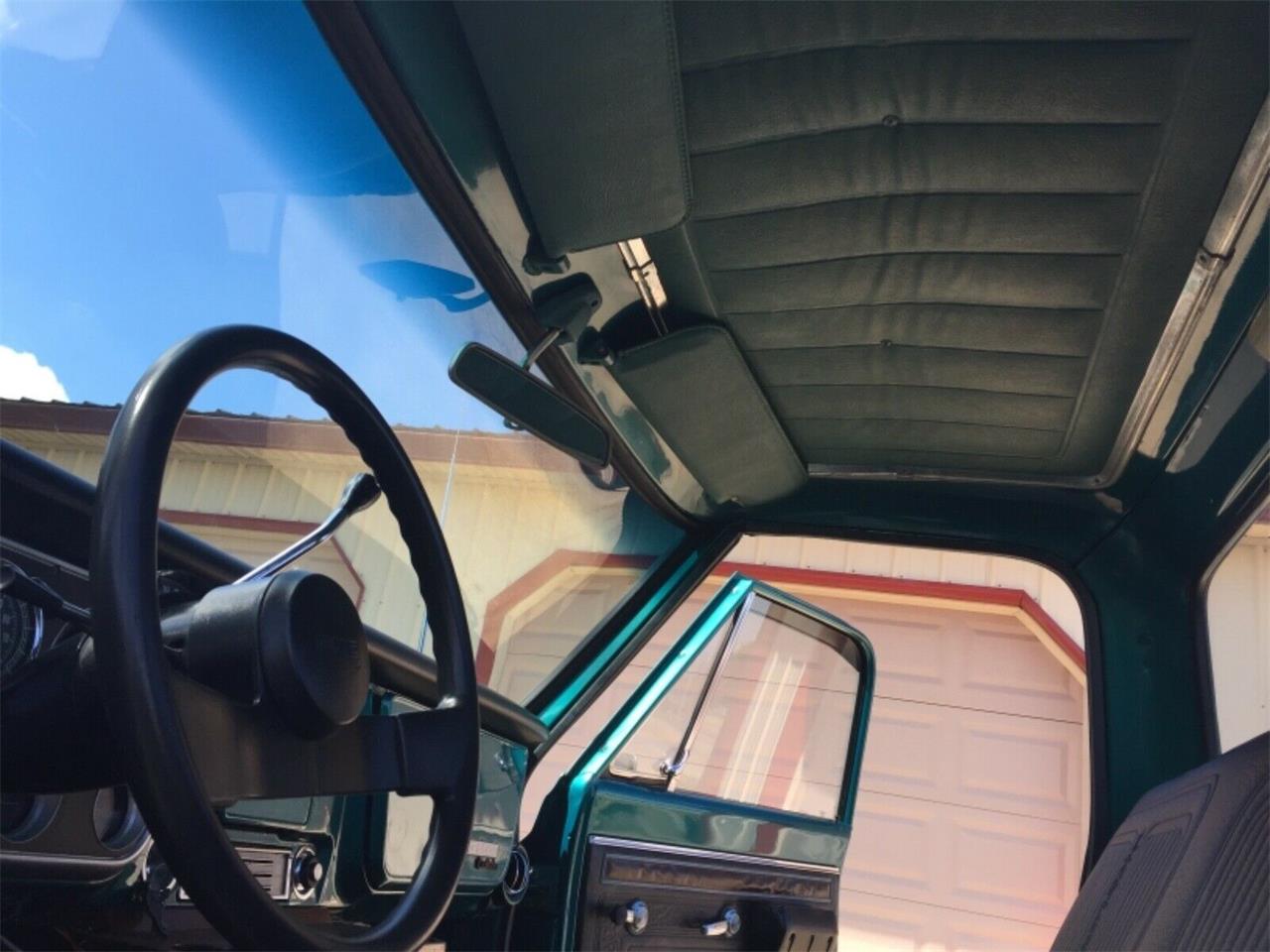 Gmc-Ck-10-1970-Turquoise-Black-12