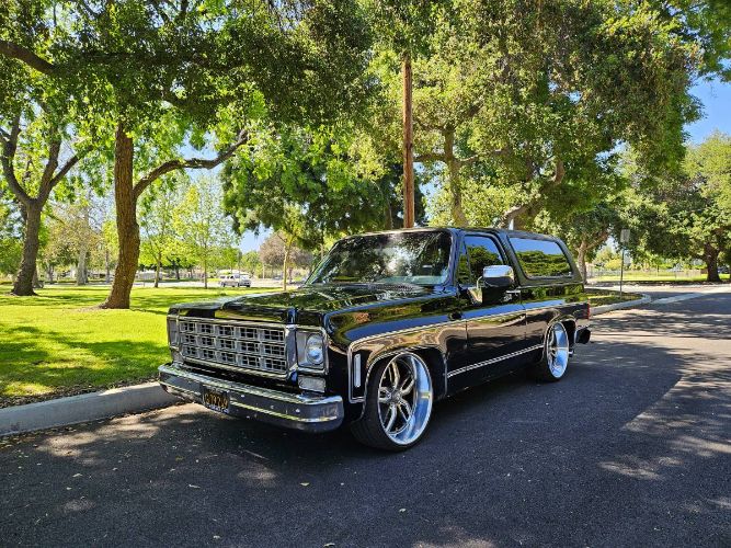 Gmc-Jimmy-1976-Black-5