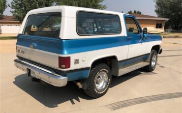 Gmc-Jimmy-1977-Blue-and-White-Blue-10