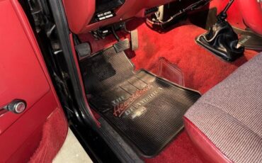 Gmc-Jimmy-1984-Black-Red-14