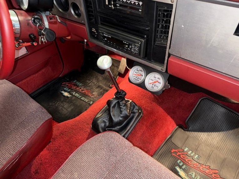 Gmc-Jimmy-1984-Black-Red-18
