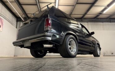 Gmc-Jimmy-1984-Black-Red-34
