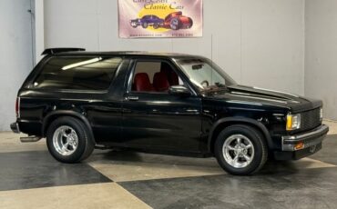 Gmc-Jimmy-1984-Black-Red-6