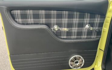 Gmc-K1500-1972-YellowWhite-Black-with-Plaid-16