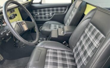 Gmc-K1500-1972-YellowWhite-Black-with-Plaid-17