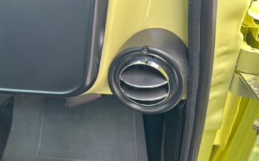 Gmc-K1500-1972-YellowWhite-Black-with-Plaid-22