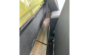 Gmc-K1500-1972-YellowWhite-Black-with-Plaid-25