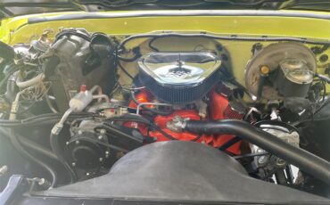 Gmc-K1500-1972-YellowWhite-Black-with-Plaid-3