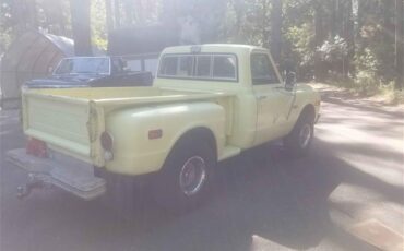 Gmc-K1500-1972-YellowWhite-Black-with-Plaid-33