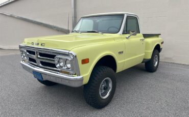 Gmc-K1500-1972-YellowWhite-Black-with-Plaid-65