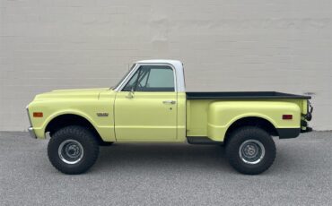 Gmc-K1500-1972-YellowWhite-Black-with-Plaid-9