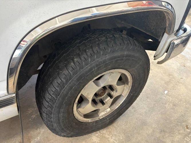 Gmc-K1500-1995-White-3
