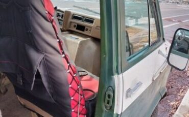 Gmc-Other-1976-Green-Beige-30