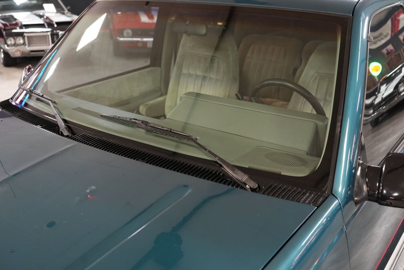 Gmc-Other-1993-Blue-Metallic-Gray-32