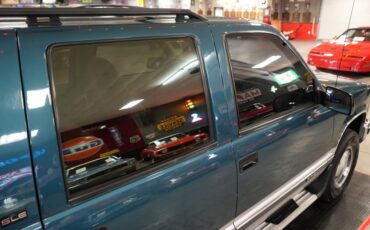 Gmc-Other-1993-Blue-Metallic-Gray-35