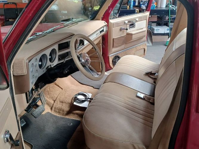 Gmc-Pickup-1983-Red-1