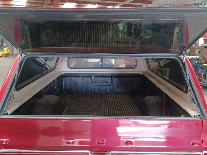 Gmc-Pickup-1983-Red-15