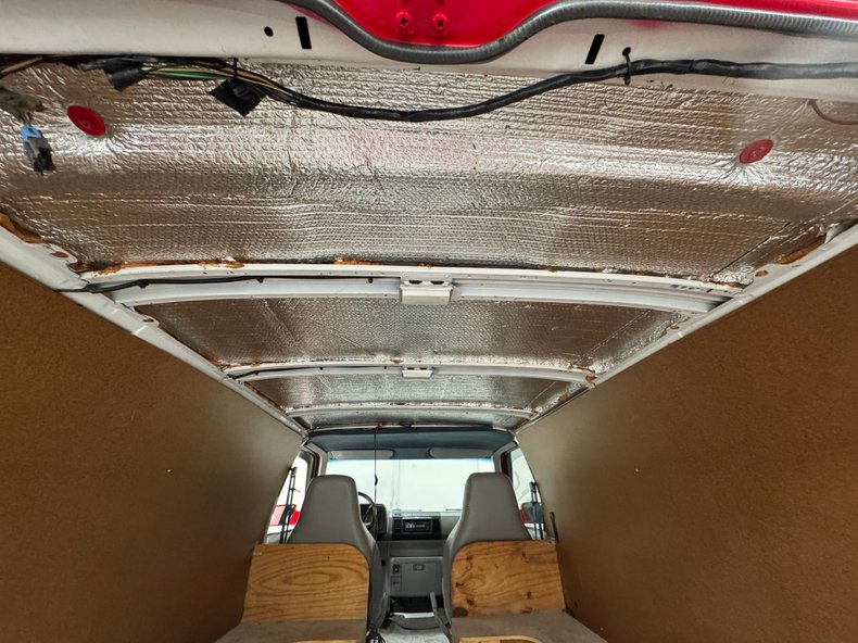 Gmc-Safari-1995-Red-Gray-32