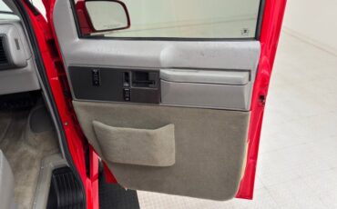 Gmc-Safari-1995-Red-Gray-36
