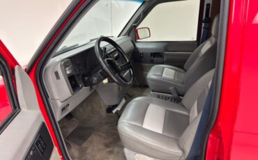 Gmc-Safari-1995-Red-Gray-38