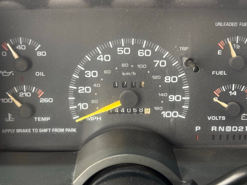 Gmc-Safari-1995-Red-Gray-43