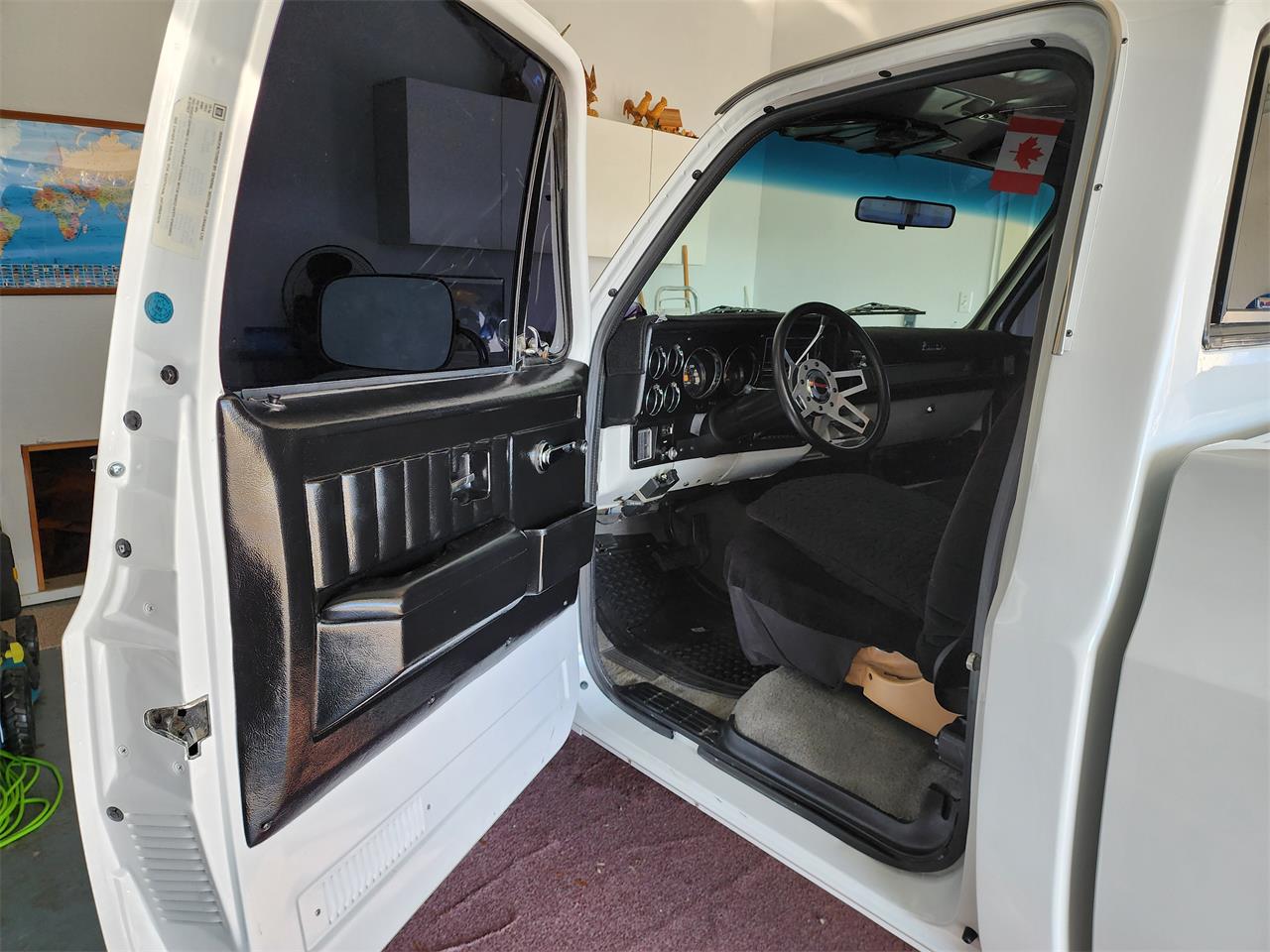 Gmc-Sierra-1500-1981-White-Black-12