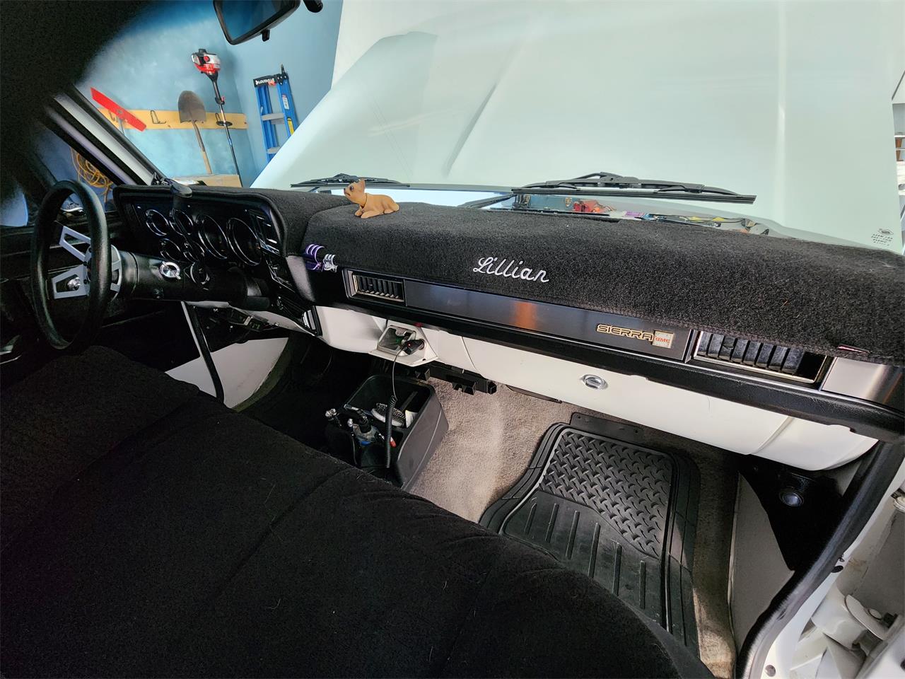 Gmc-Sierra-1500-1981-White-Black-21