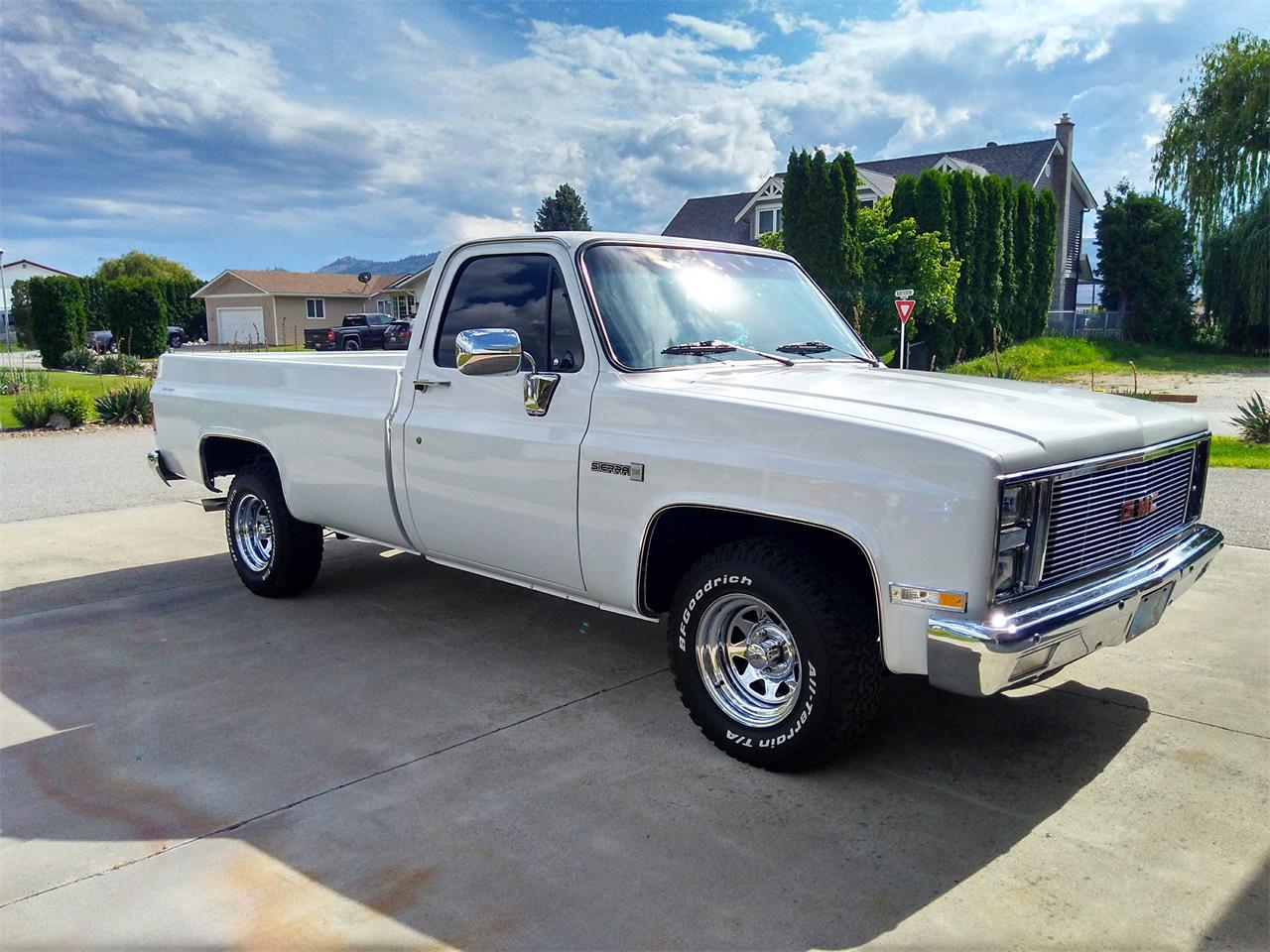 Gmc-Sierra-1500-1981-White-Black-5