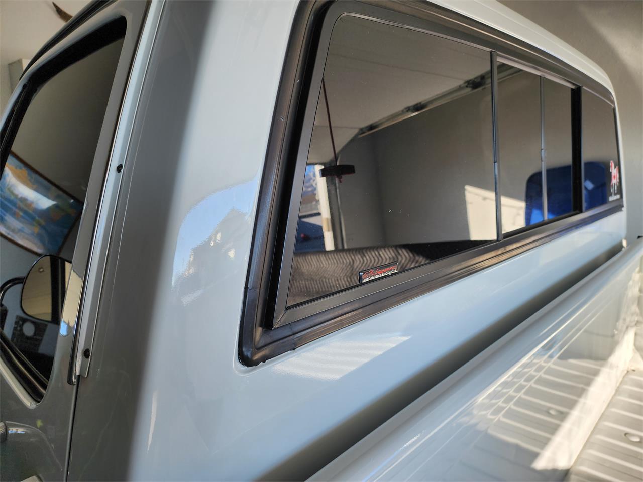 Gmc-Sierra-1500-1981-White-Black-6