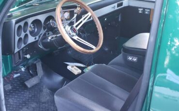 Gmc-Sierra-1500-1982-green