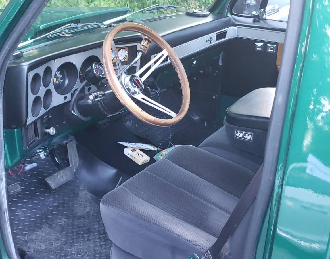 Gmc-Sierra-1500-1982-green