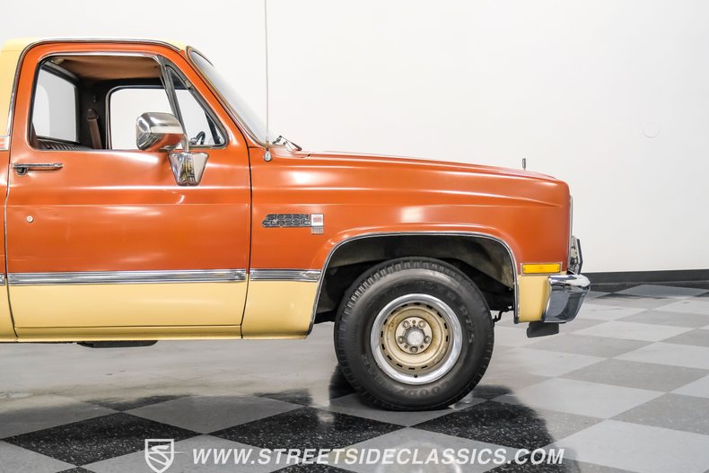 Gmc-Sierra-1500-1983-Light-Bronze-Mahogany-23